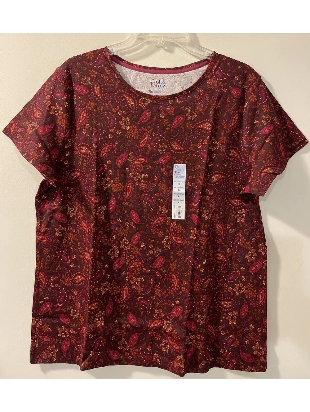 Croft Barrow Womens Small Red Floral Short Sleeved Crewneck Shirt NWT! A2873